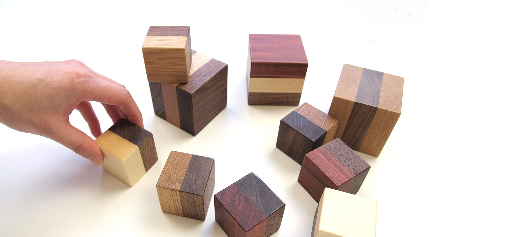 Wood cube（ウッド キューブ）